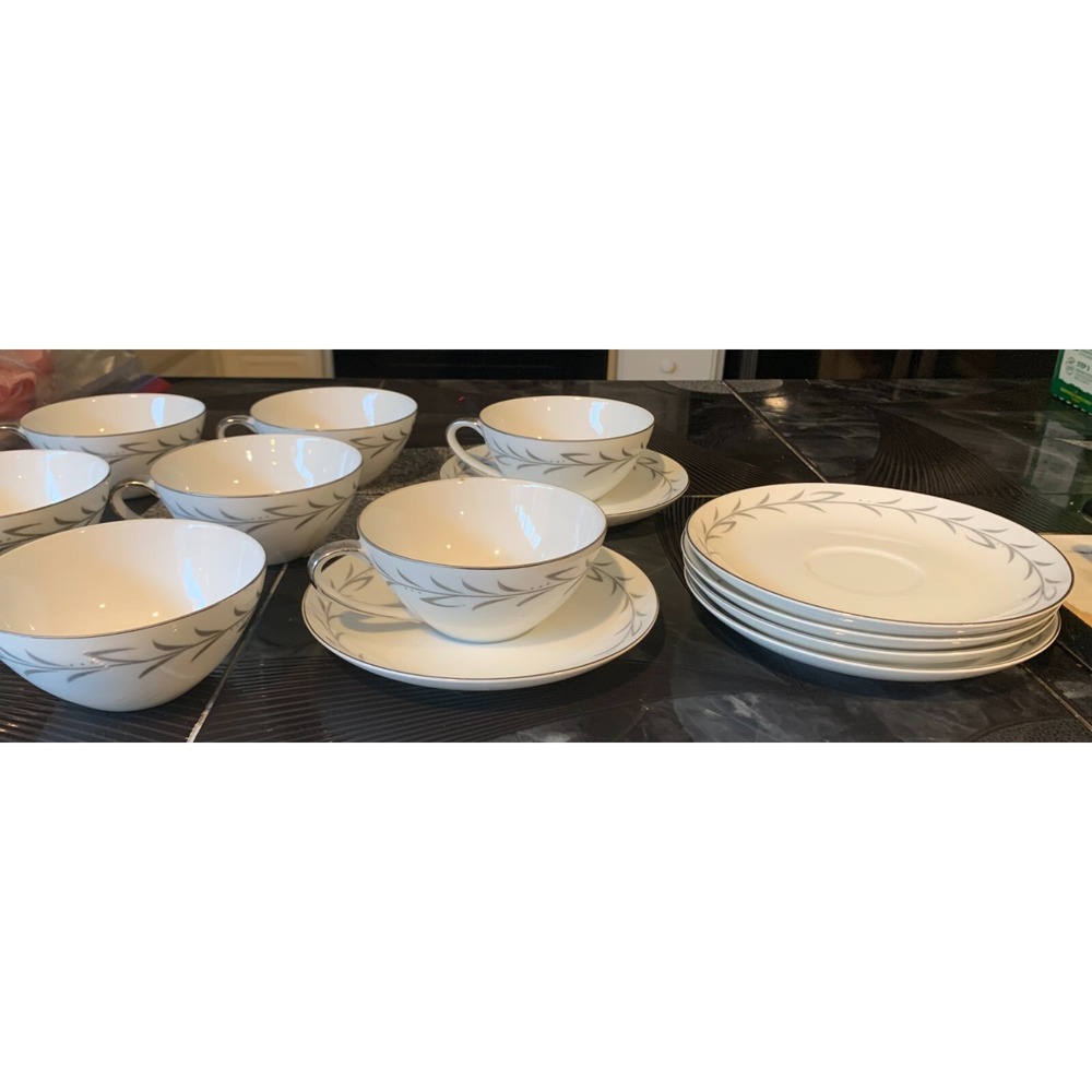 Vintage Jyoto Fine China "Helene" Pattern‎ 9 Cups and 6 Saucers